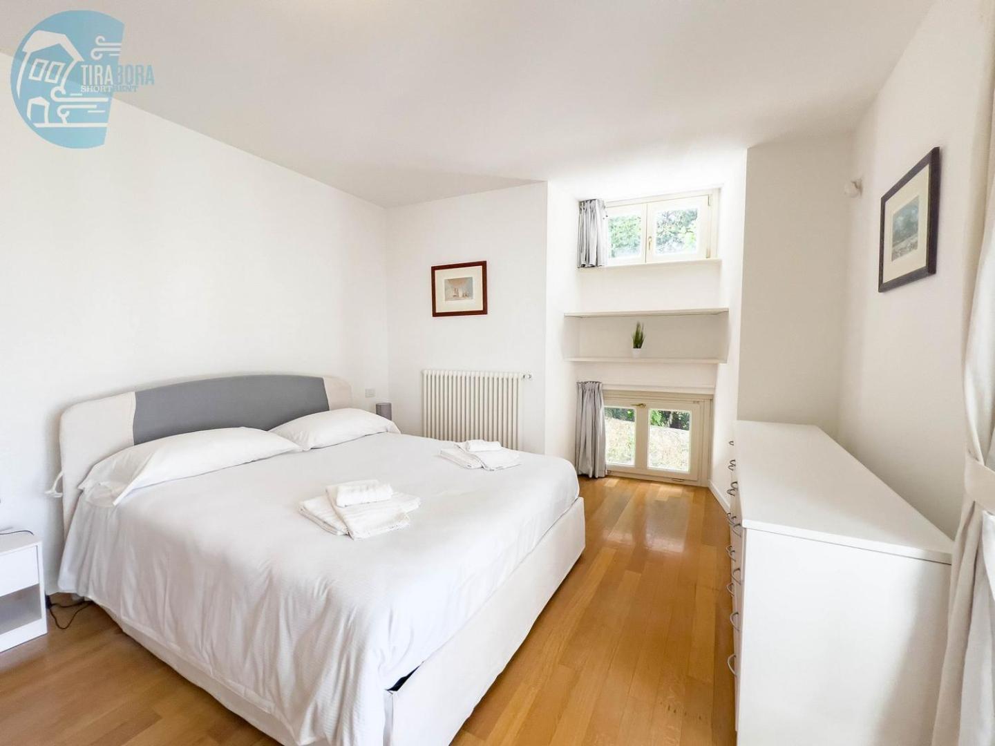 Cattedrale 5 Tirabora Short Rent Apartment ตรีเอสเต ภายนอก รูปภาพ