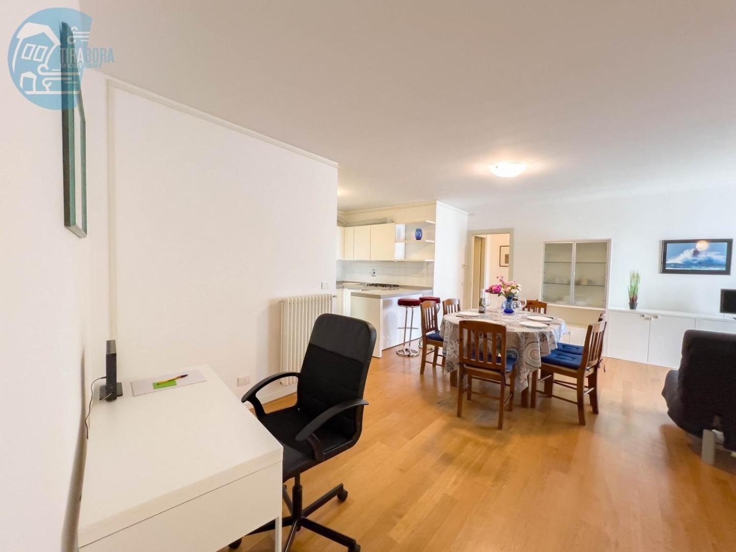 Cattedrale 5 Tirabora Short Rent Apartment ตรีเอสเต ภายนอก รูปภาพ