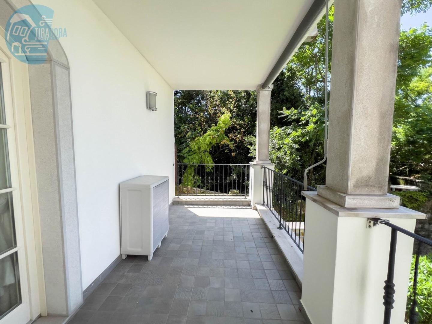Cattedrale 5 Tirabora Short Rent Apartment ตรีเอสเต ภายนอก รูปภาพ