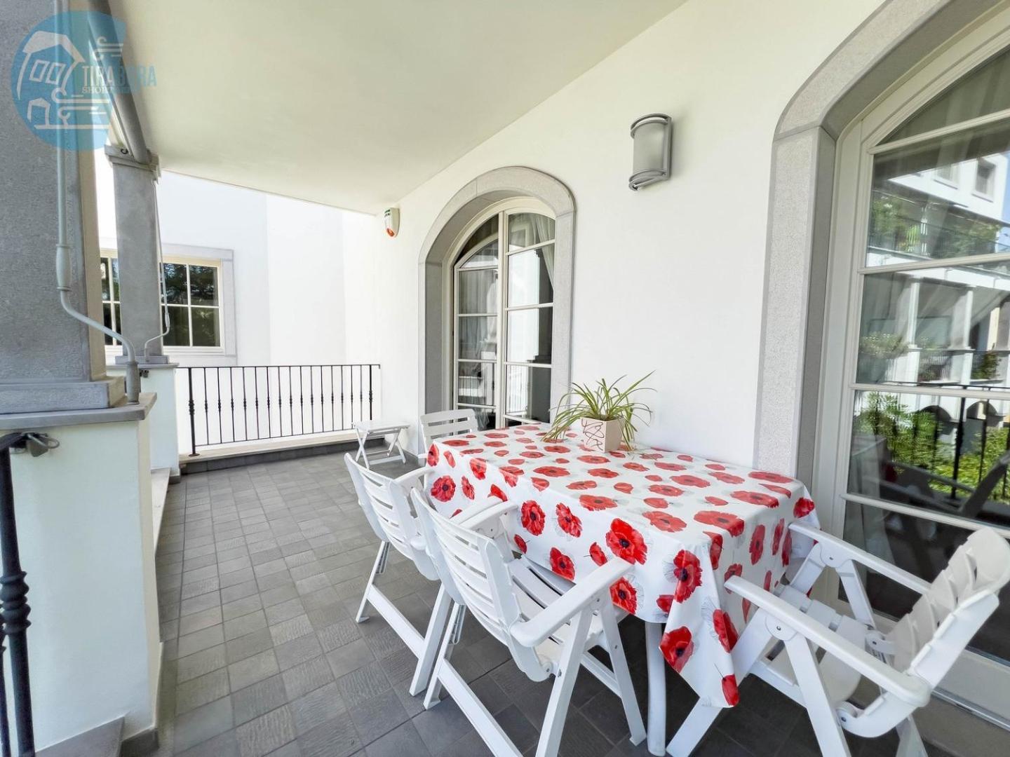 Cattedrale 5 Tirabora Short Rent Apartment ตรีเอสเต ภายนอก รูปภาพ