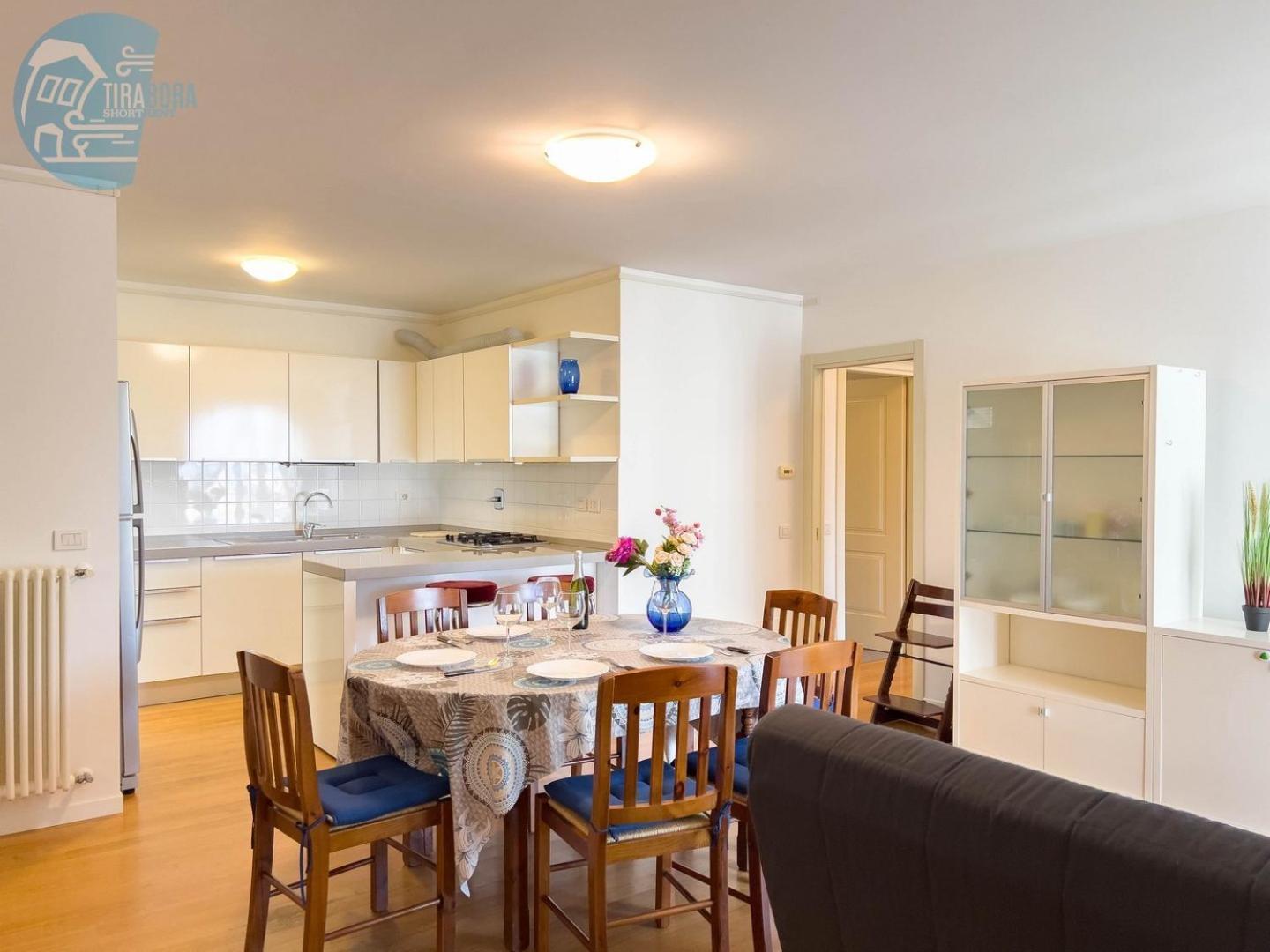 Cattedrale 5 Tirabora Short Rent Apartment ตรีเอสเต ภายนอก รูปภาพ