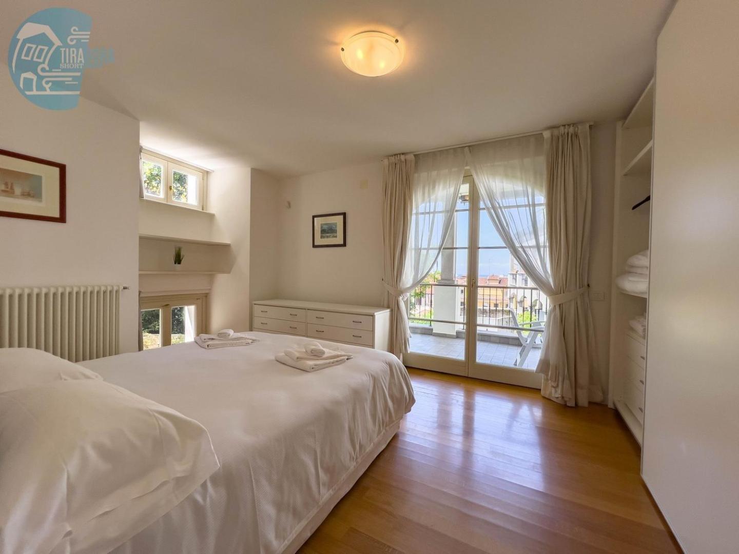 Cattedrale 5 Tirabora Short Rent Apartment ตรีเอสเต ภายนอก รูปภาพ