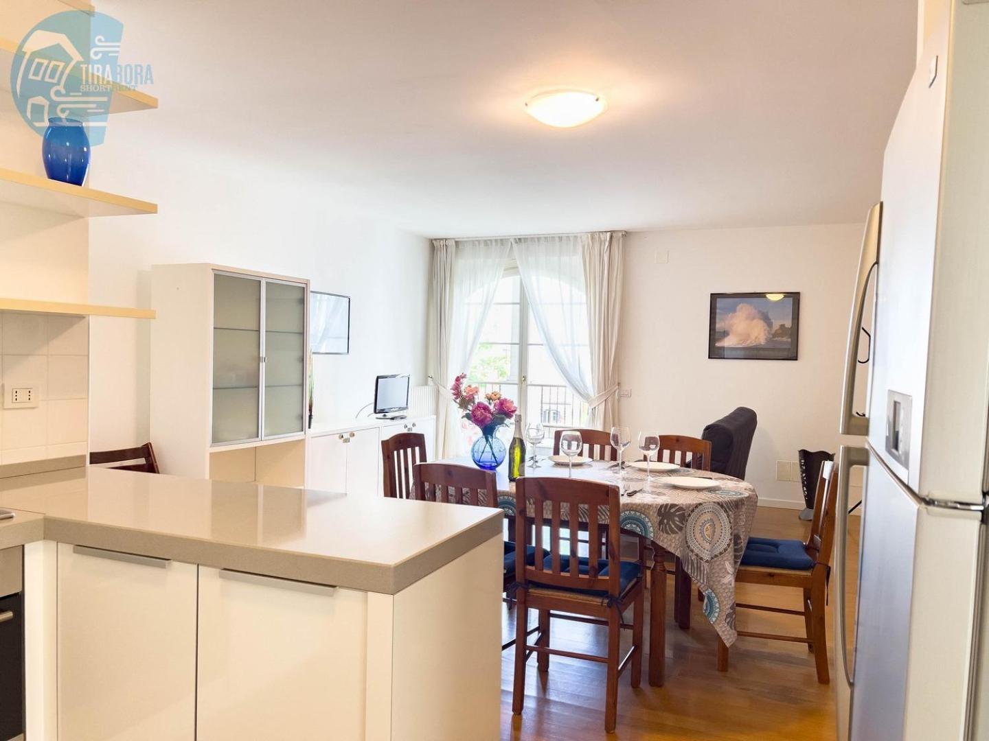 Cattedrale 5 Tirabora Short Rent Apartment ตรีเอสเต ภายนอก รูปภาพ